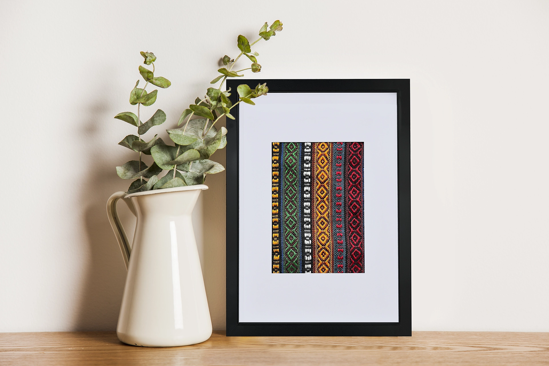 Loomystical Kutnu On Table